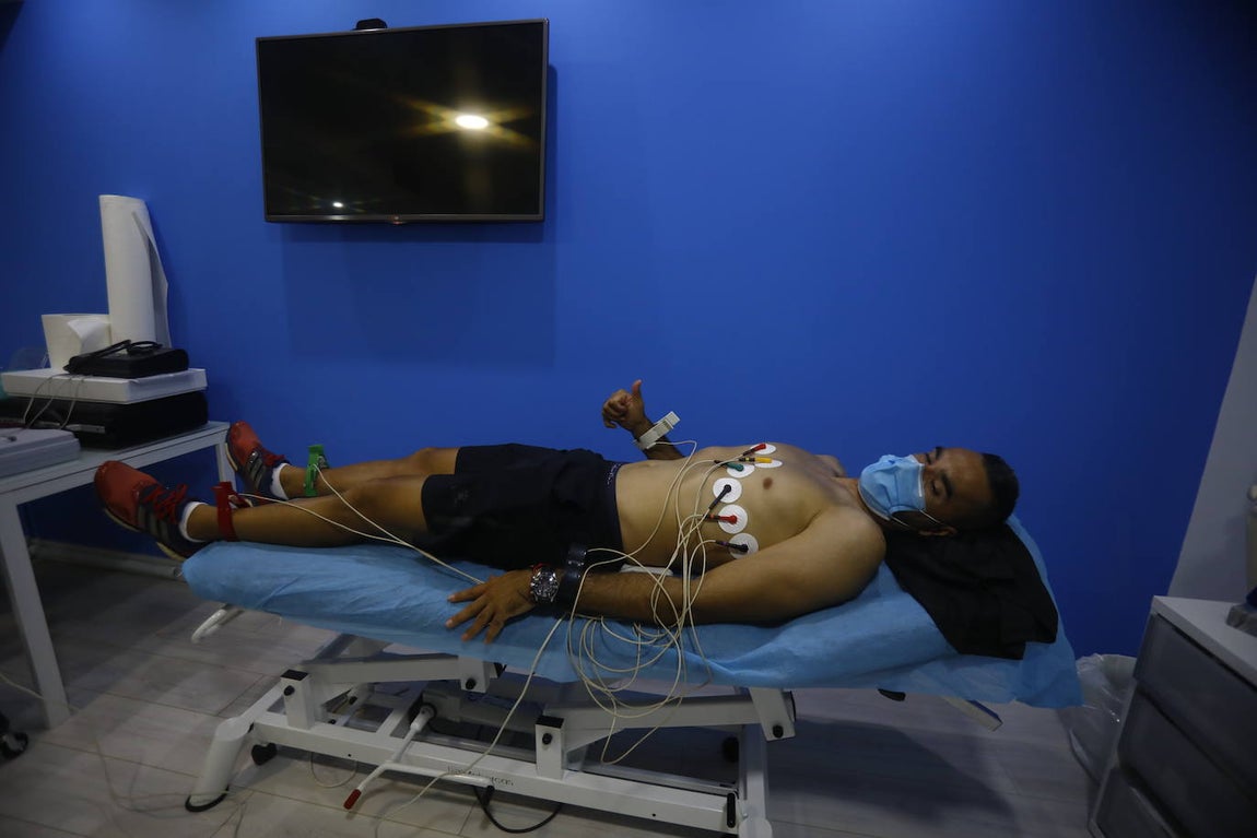 Los reconocimientos médicos de los fichajes del Córdoba CF, en imágenes