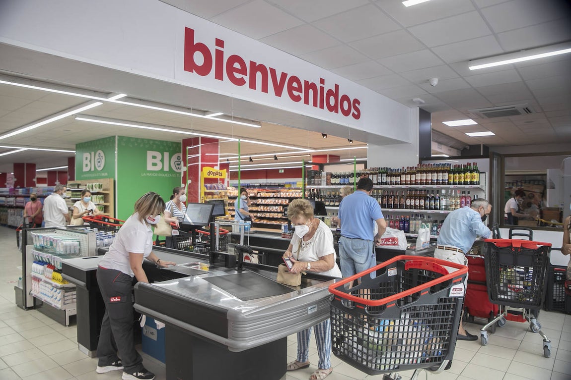 El nuevo supermercado de Cash Más Ahorro en Córdoba, en imágenes