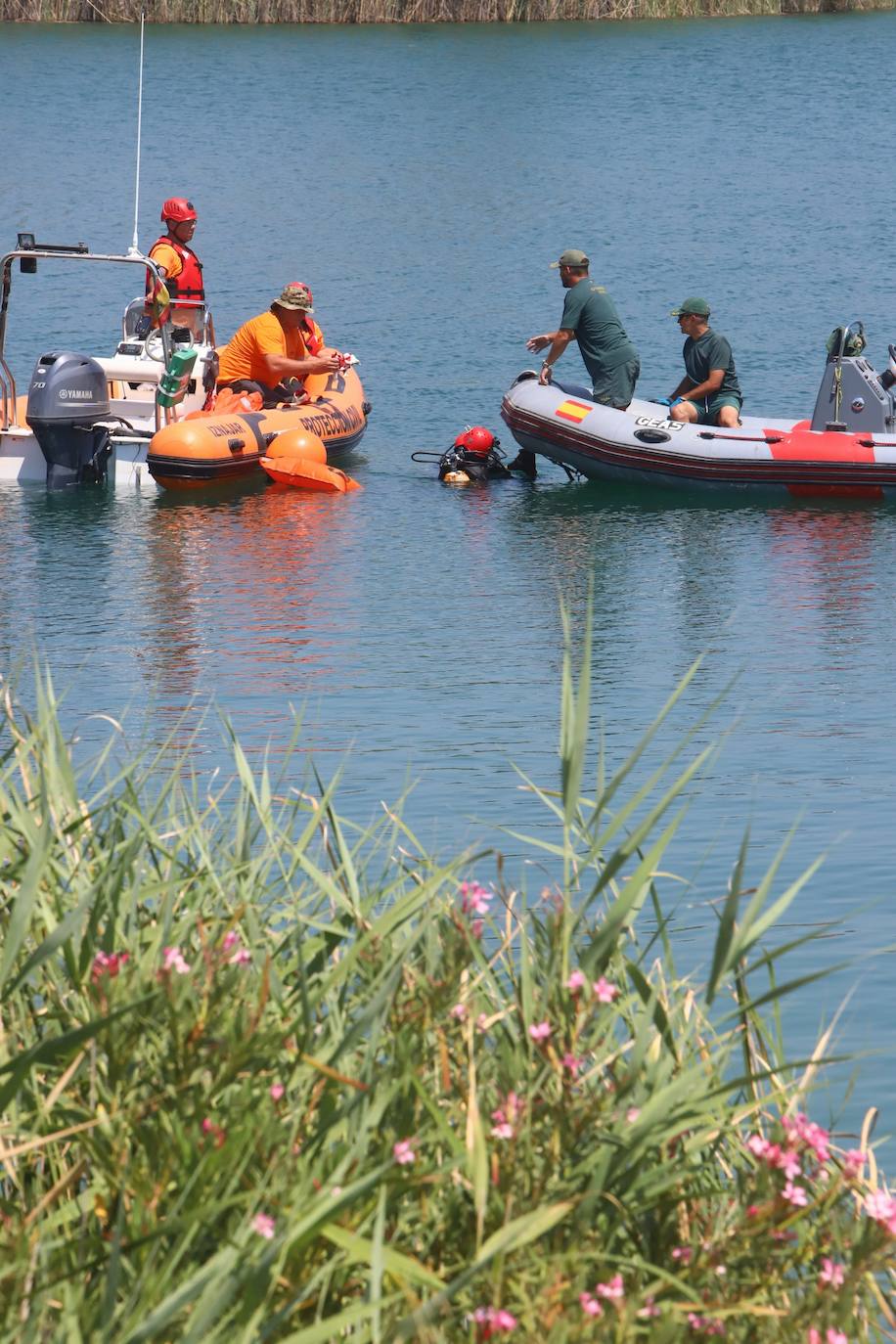 El hallazgo del cuerpo del joven desaparecido en el Lago Azul de Córdoba, en imágenes