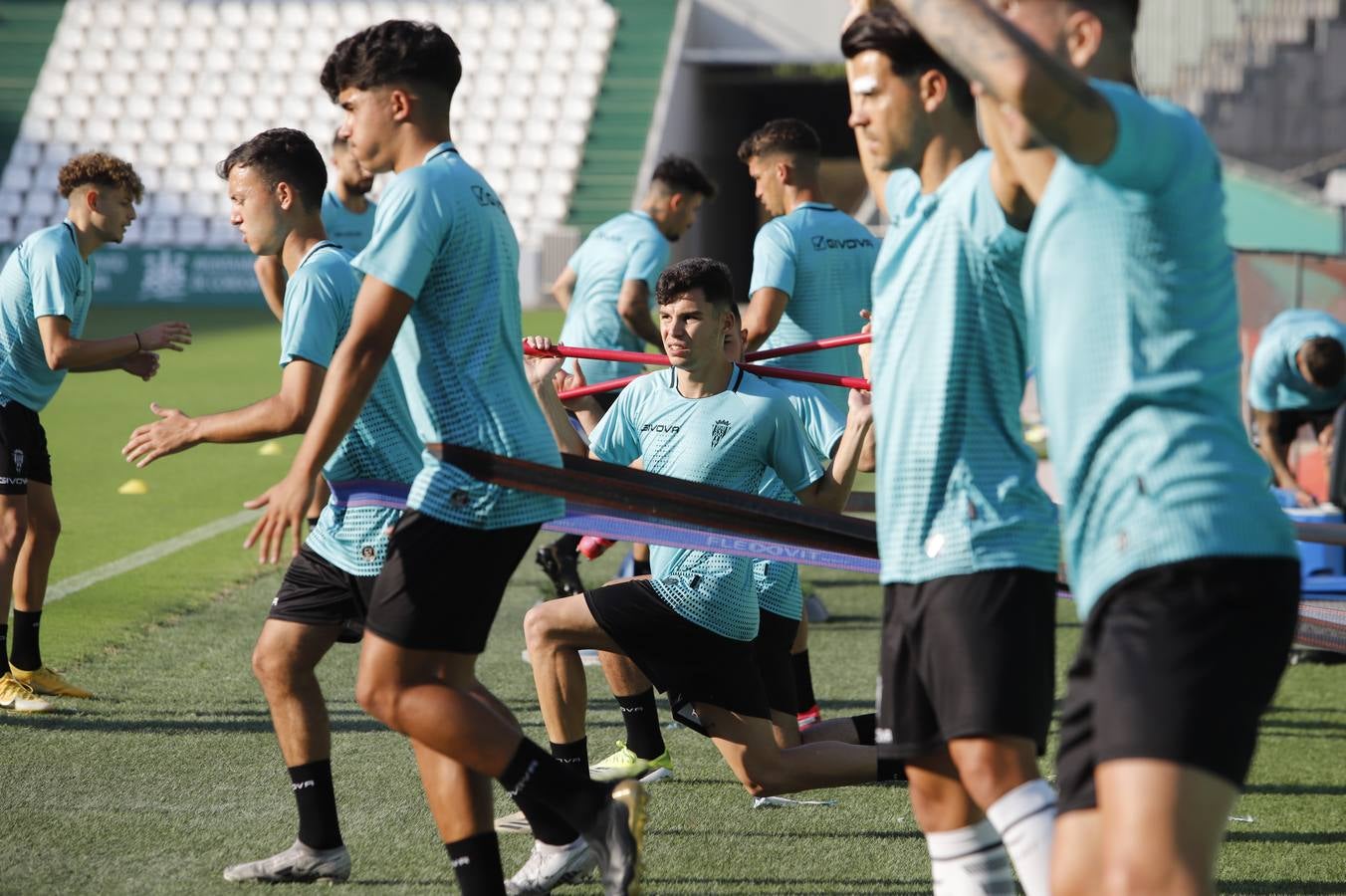 El primer entrenamiento del Córdoba CF, en imágenes