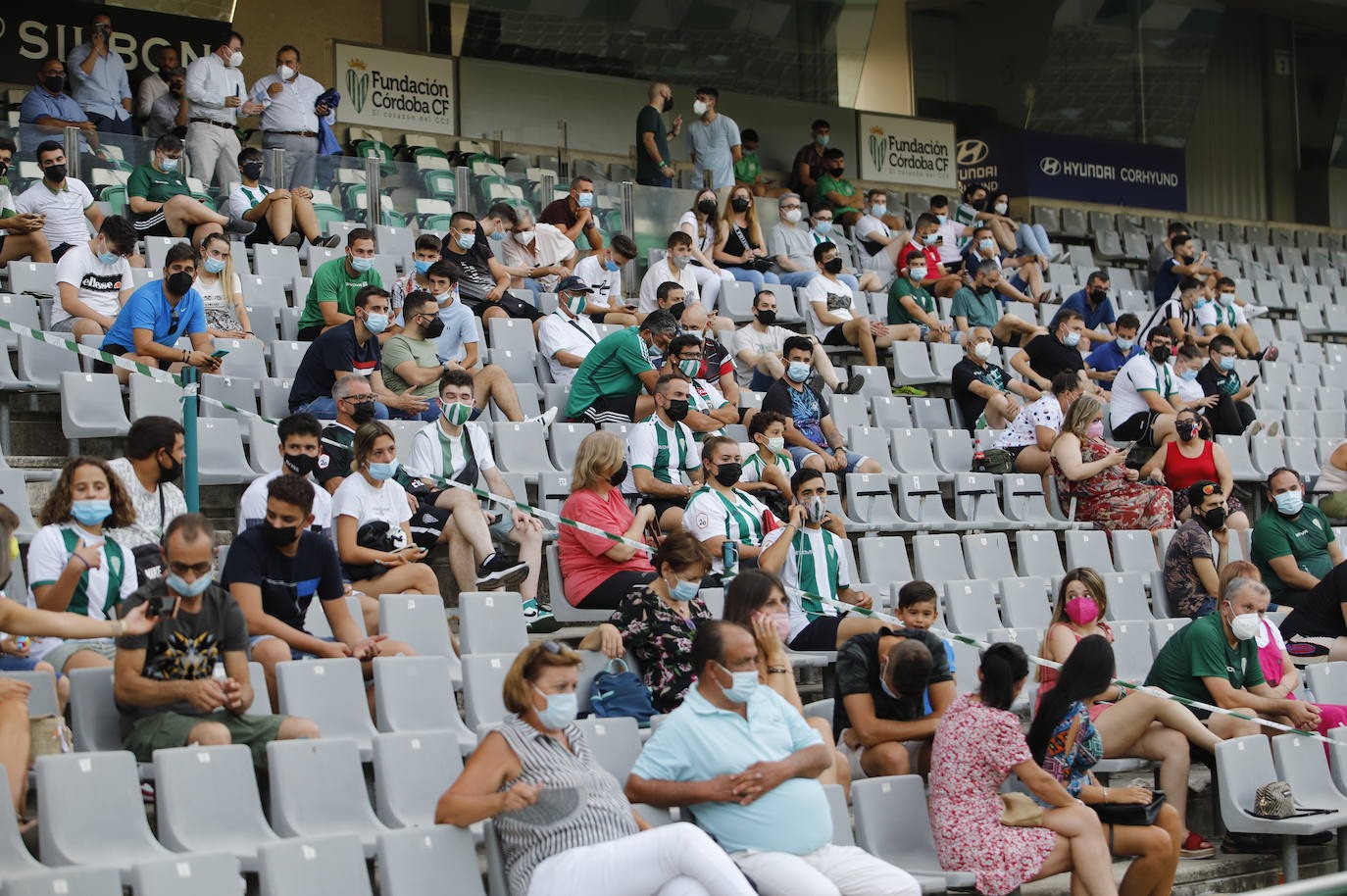 La presentación de las camisetas del Córdoba CF para la temporada 2021-2022, en imágenes