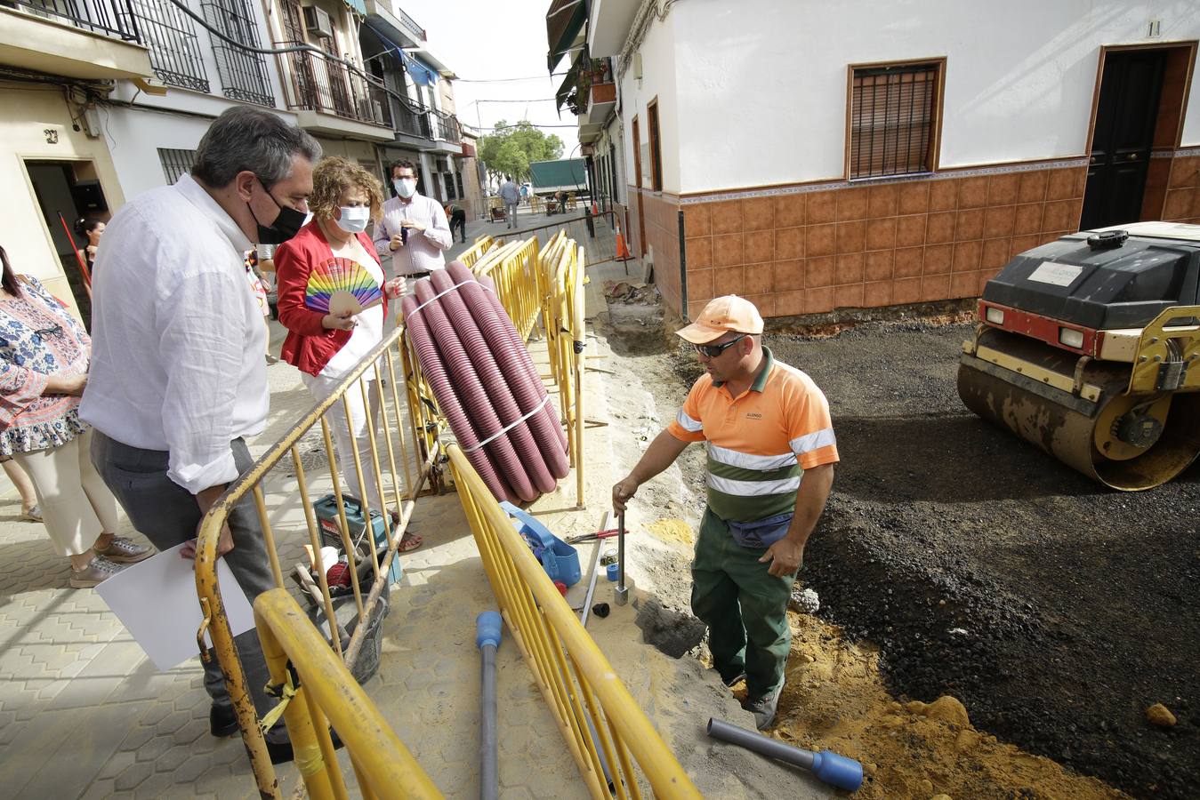 El alcalde de Sevilla visita las obras de Torreblanca