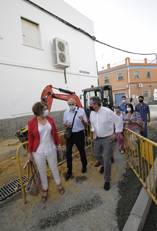 El alcalde de Sevilla visita las obras de Torreblanca