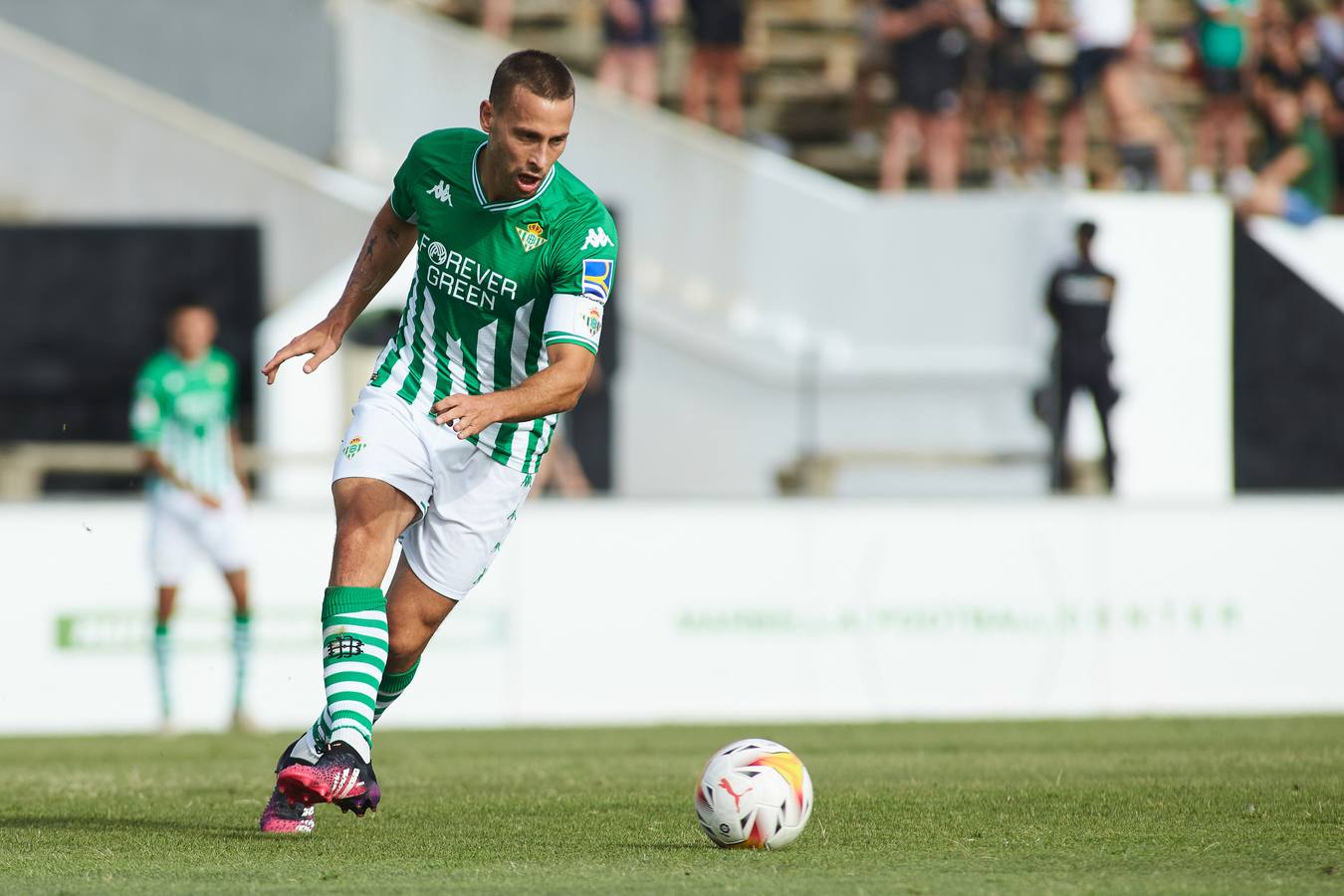 Más de 2.000 seguidores apoyaron al Betis en La Línea