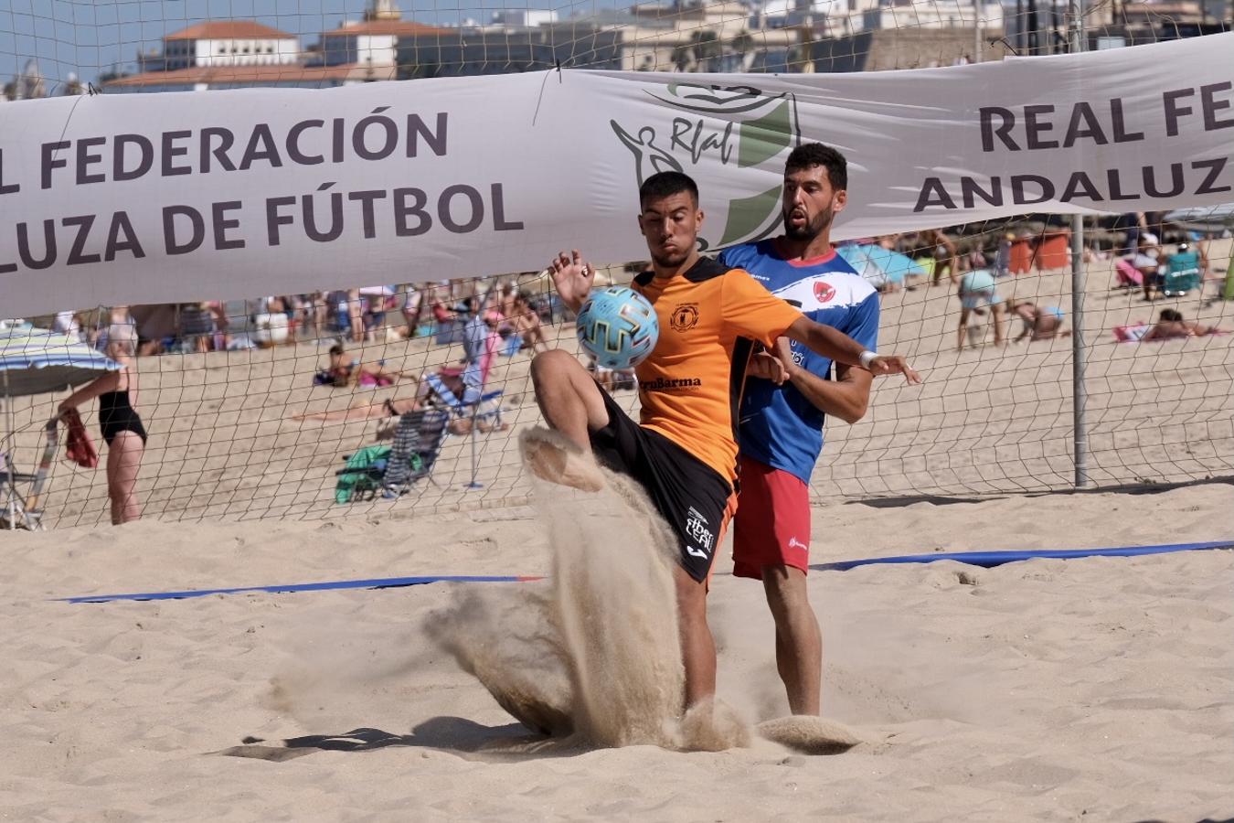 FOTOS: Cádiz se vuelca con el fútbol-playa