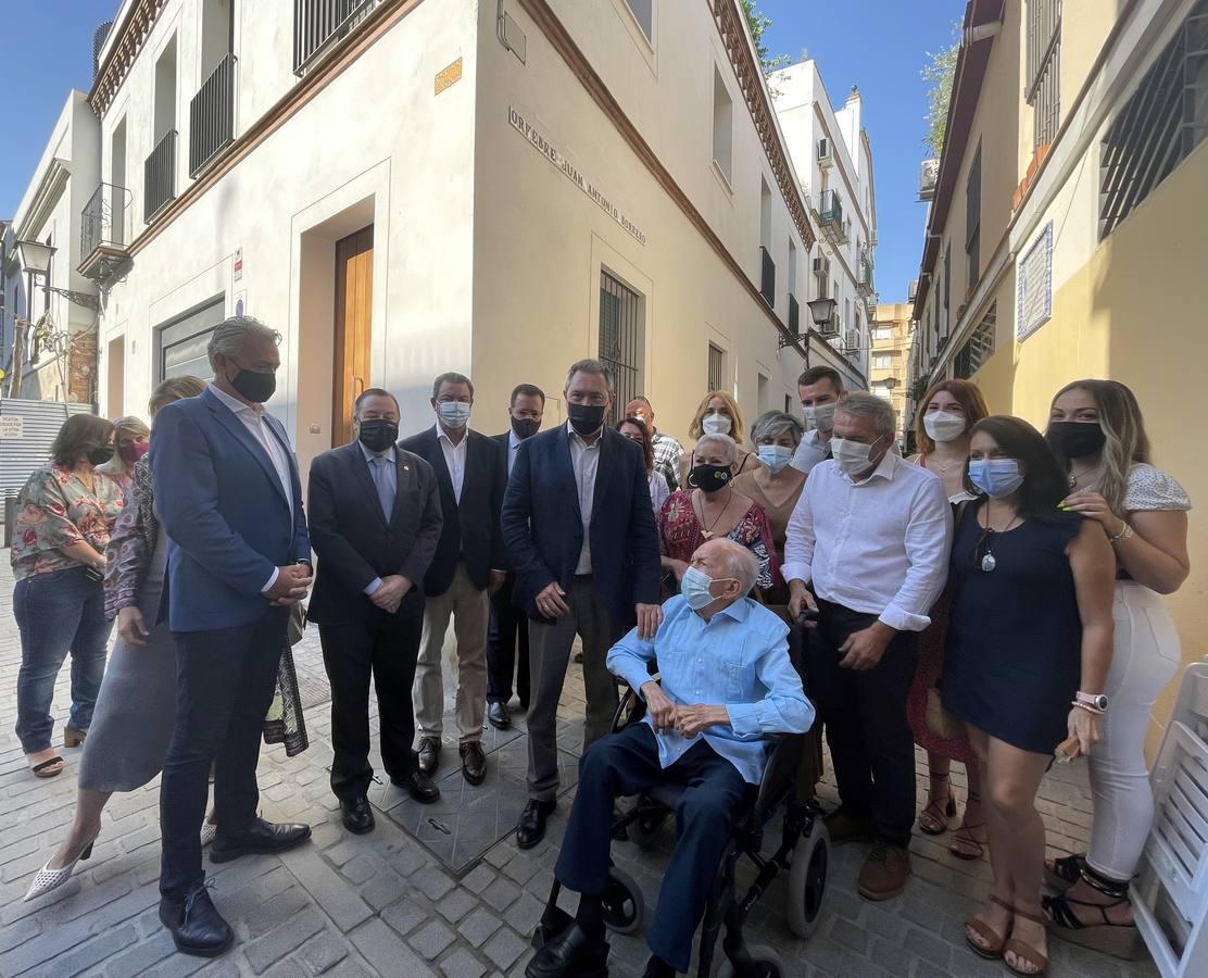 El orfebre Juan Borrero ya tiene su calle en Triana