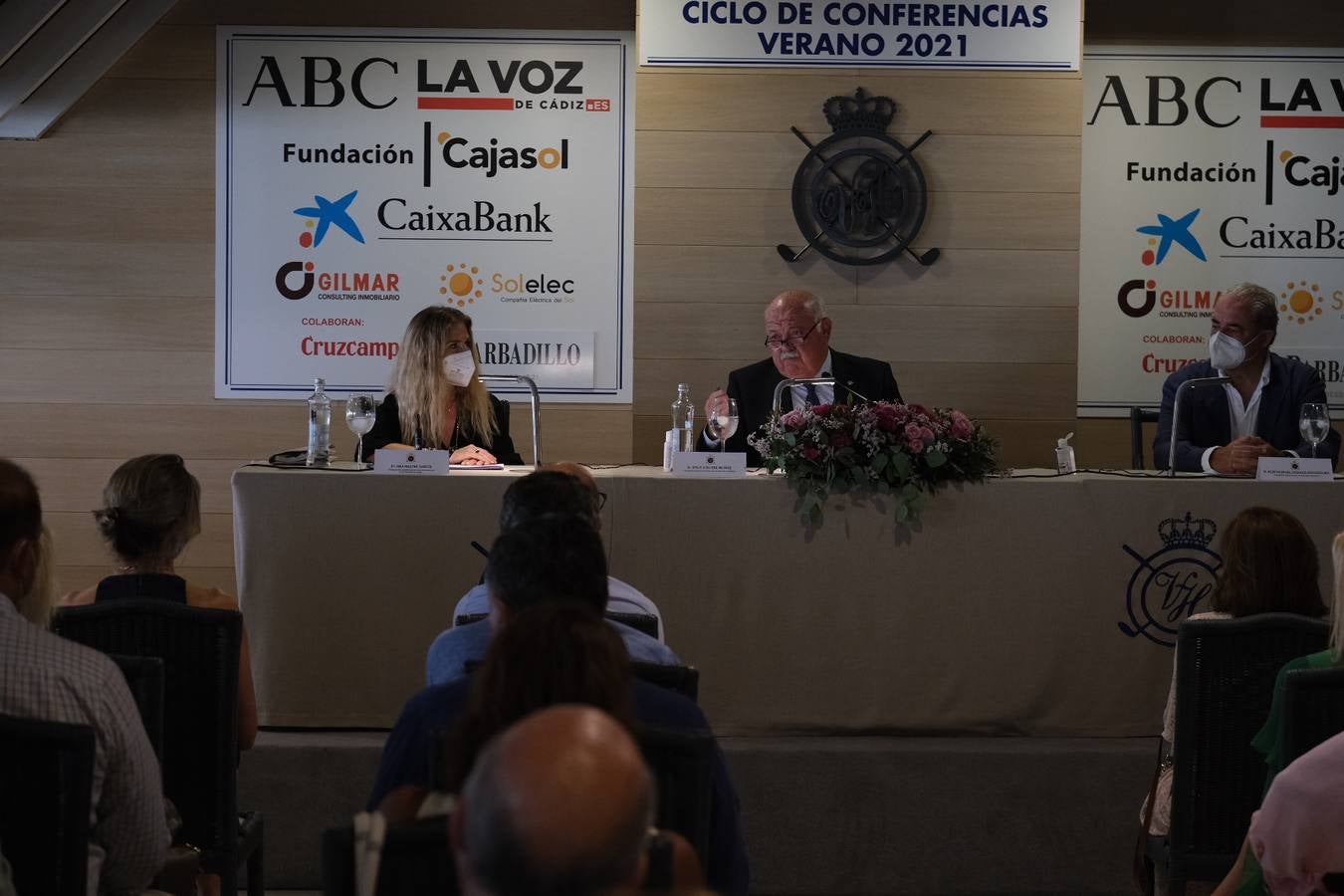 FOTOS: Jesús Aguirre en el Aula de Cultura de El Buzo, en el Club de Golf de Vista Hermosa