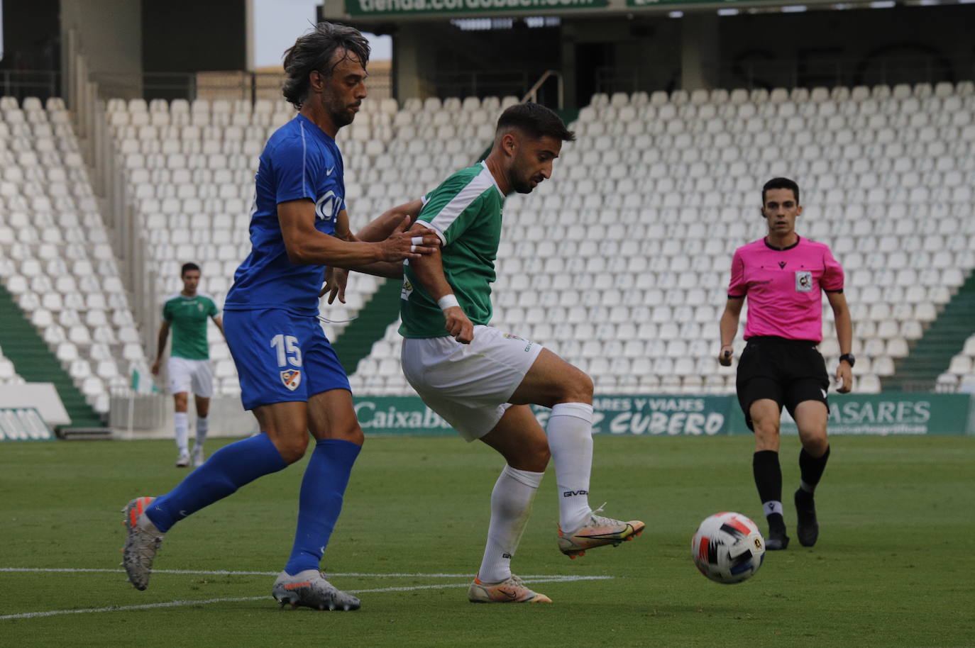 El primer partido de pretemporada del Córdoba CF ante el Linares, en imágenes