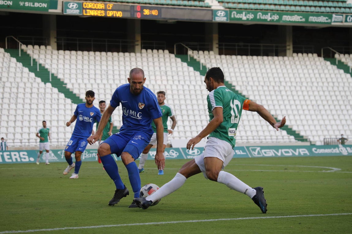 El primer partido de pretemporada del Córdoba CF ante el Linares, en imágenes