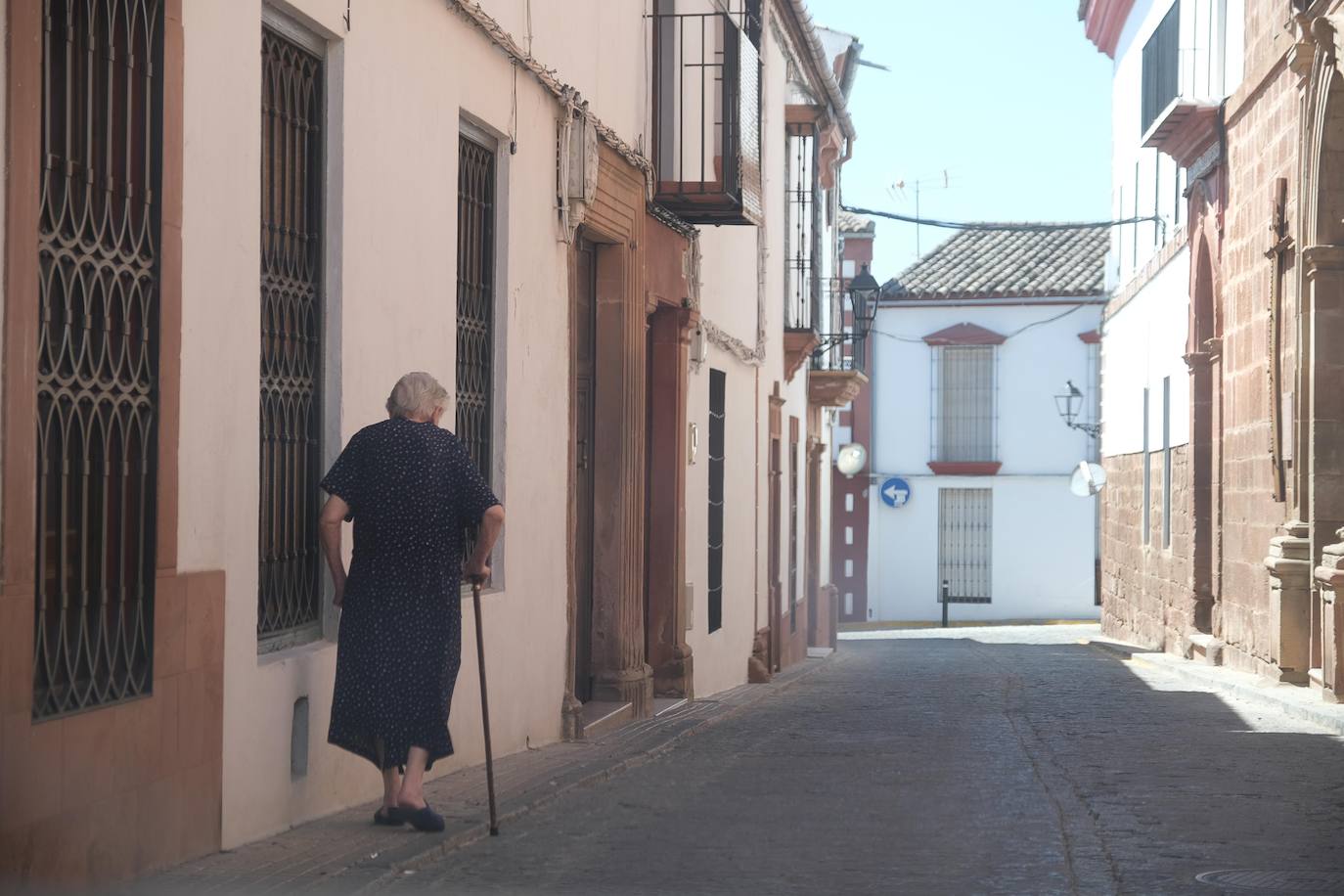 Así vive Montoro el primer día con el nuevo toque de queda, en imágenes