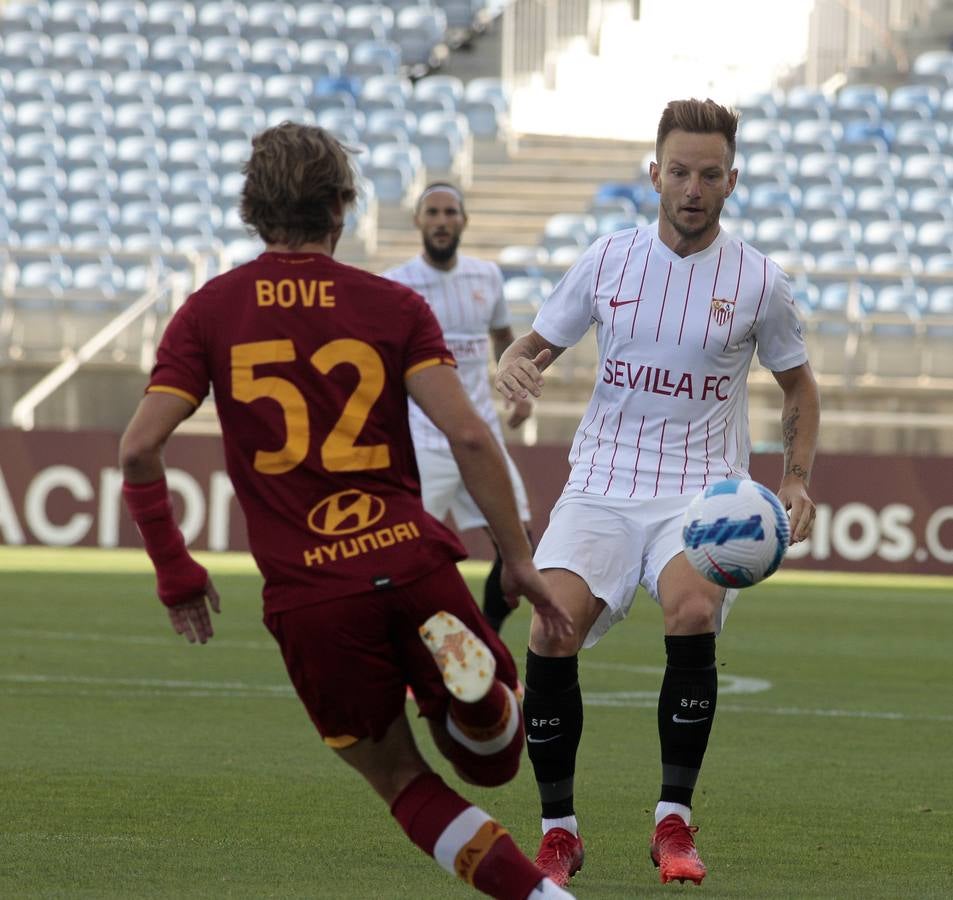 El partido del Sevilla FC - AS Roma, en imágenes