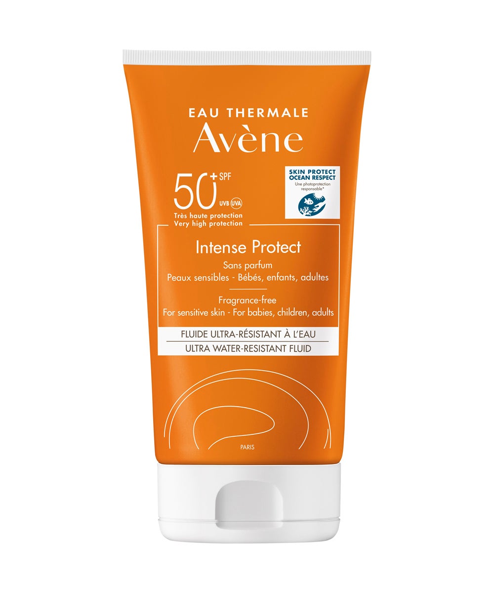 Crema solar Intense Protect 50+ de Avène. Protector solar de amplio espectro y
				seguridad reforzada. Intense Protect 50+ de Avène (23 €) cubre las
				necesidades de protección de todos los tipos de piel incluso las más
				sensibles: bebes, niños, mujeres embarazadas, fototipos muy claros,
				carentes de melanina natural y pieles dañadas o debilitadas por los
				tratamientos oncológicos) y las condiciones de insolación más
				extremas. Su textura en leche híbrida es imperceptible: ultrafluida,
				hidratante, alta adhesión a la piel y ultra resistente al agua.
				Además, incluye el filtro TriAsorB™, en línea con el enfoque
				Conscious Care de Pierre Fabre Dermocosmética. Útil, razonado y
				ético, el objetivo del grupo es formular activos cada vez más
				respetuosos con la piel y su entorno.