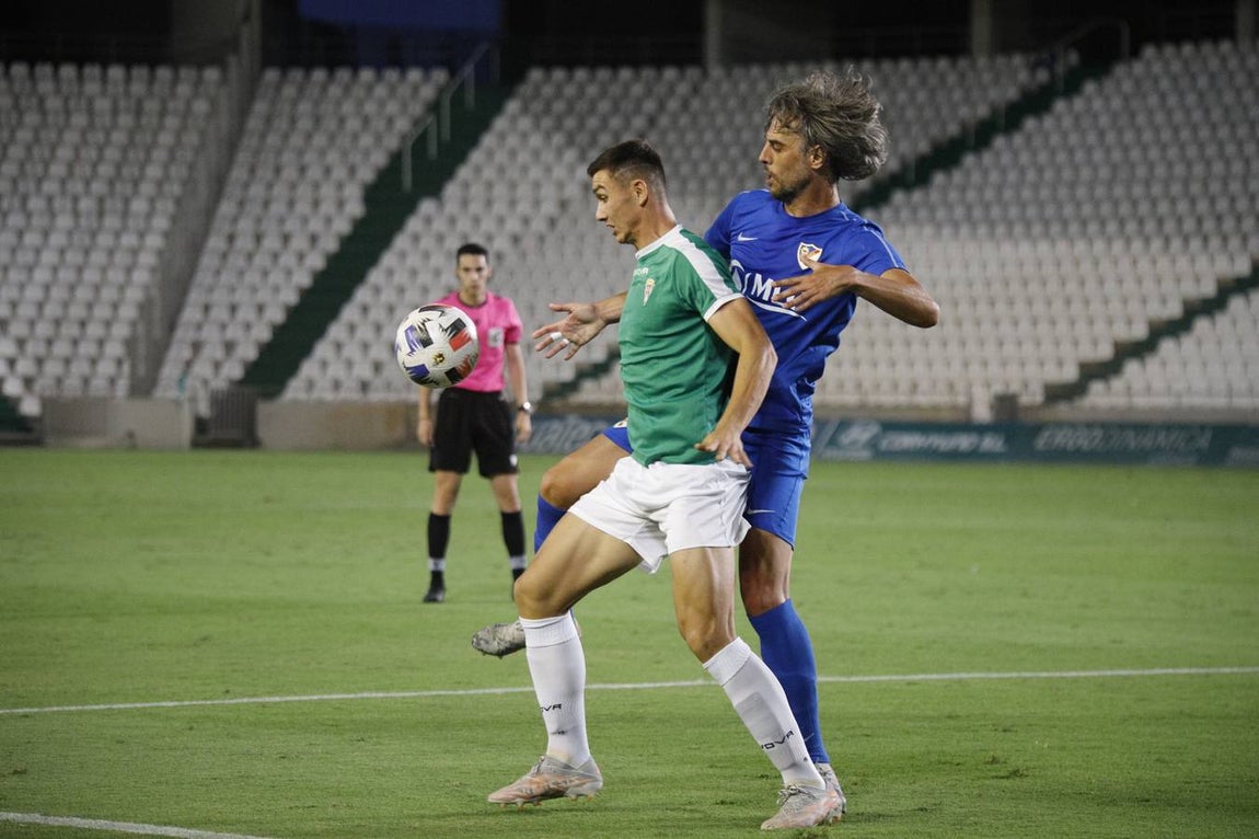 El primer partido de pretemporada del Córdoba CF ante el Linares, en imágenes