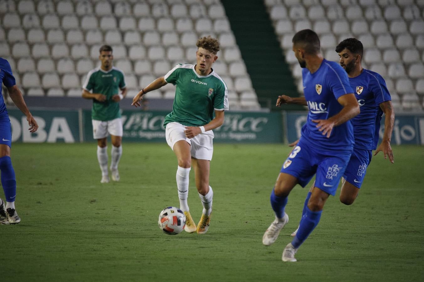 El primer partido de pretemporada del Córdoba CF ante el Linares, en imágenes