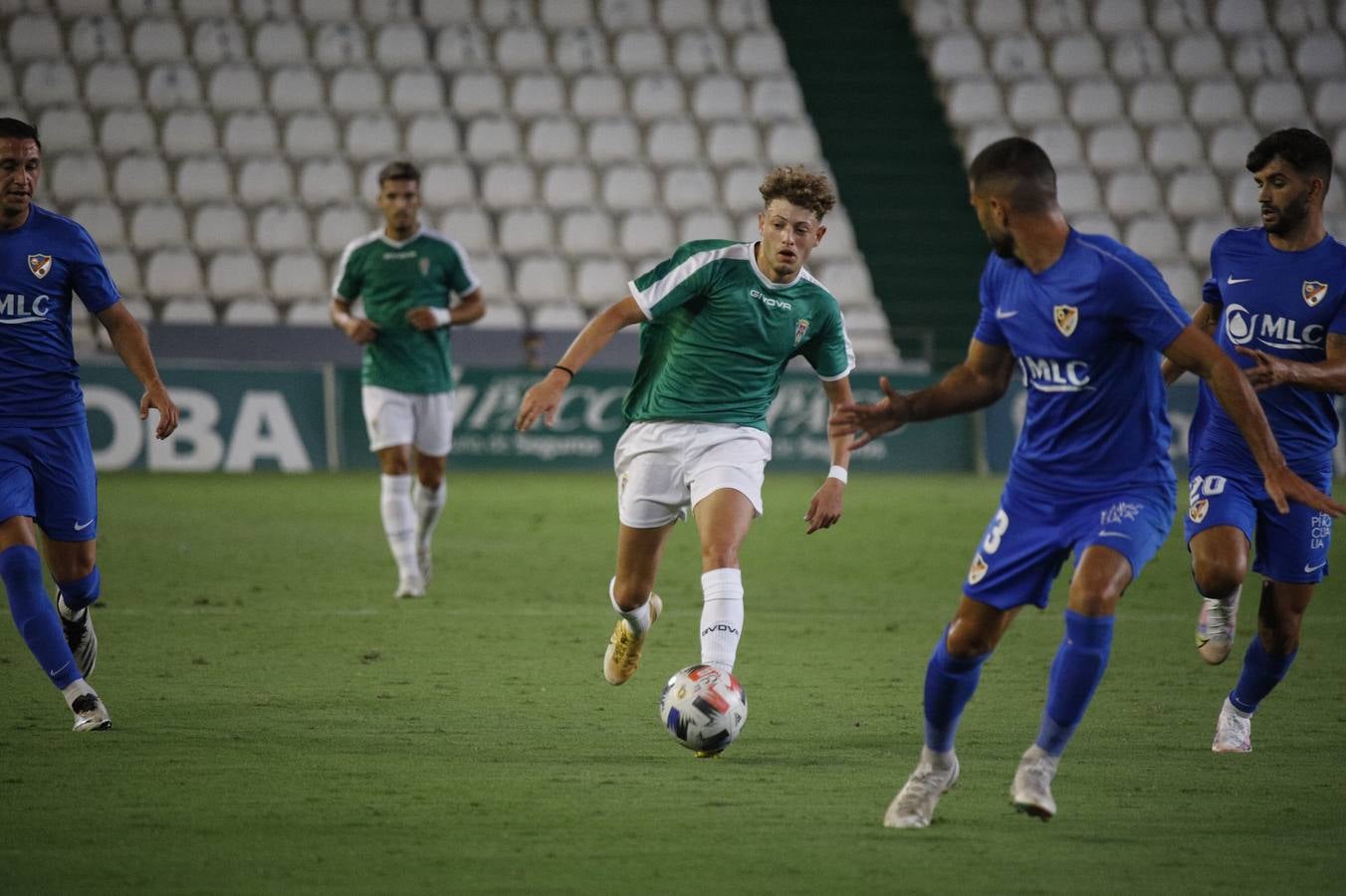 El primer partido de pretemporada del Córdoba CF ante el Linares, en imágenes