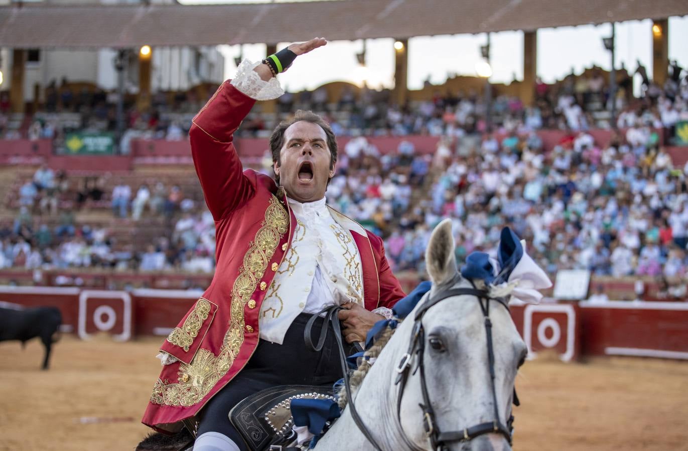 La corrida de rejones de las Colombinas, en imágenes