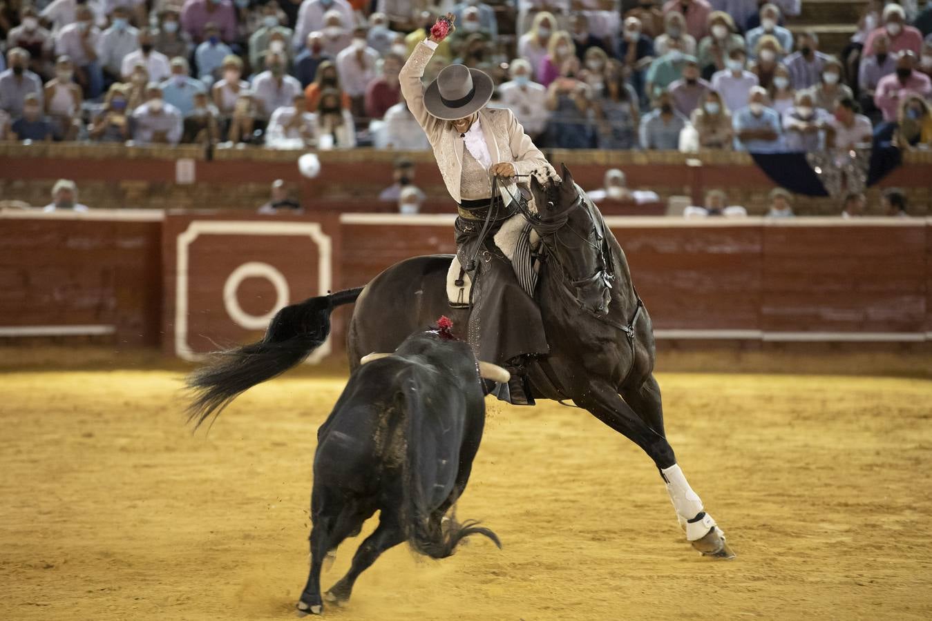 La corrida de rejones de las Colombinas, en imágenes