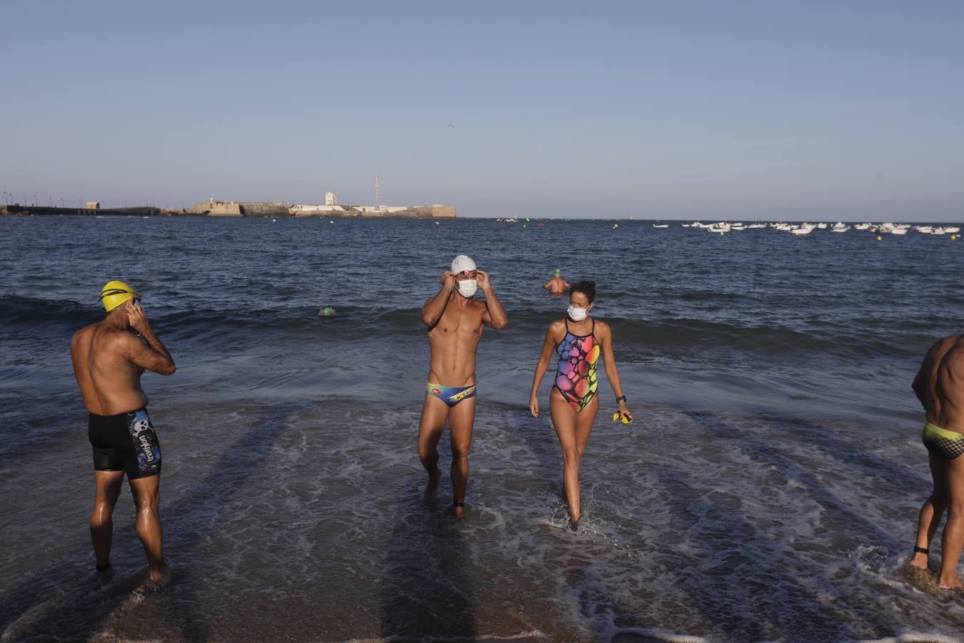 Fotos: XXXI Travesía Internacional a nado Ciudad de Cádiz