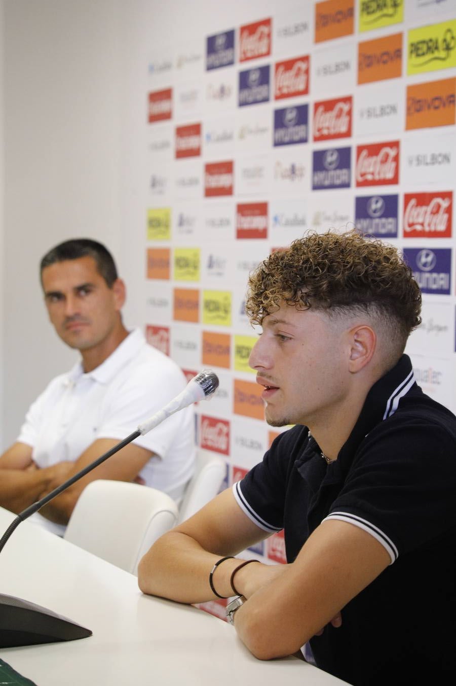 La presentación de Simo y Adrián Fuentes, en imágenes