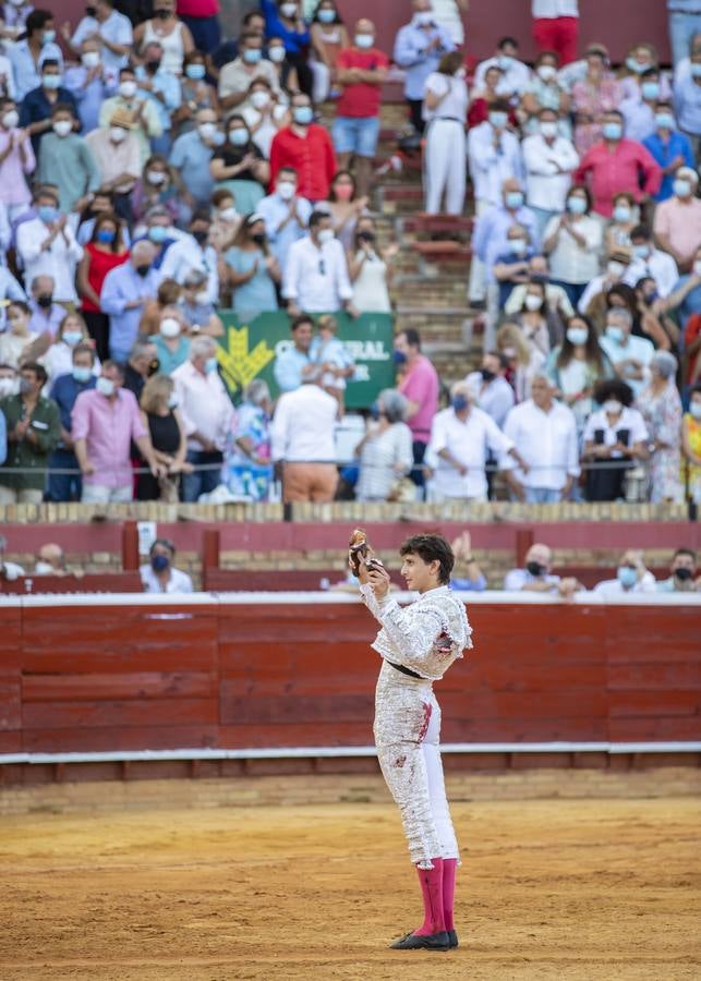 Los astados de esta última corrida llevaban el hierro y la divisa de Juan Pedro Domecq