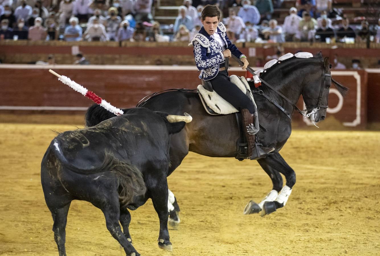 La corrida de rejones de las Colombinas, en imágenes