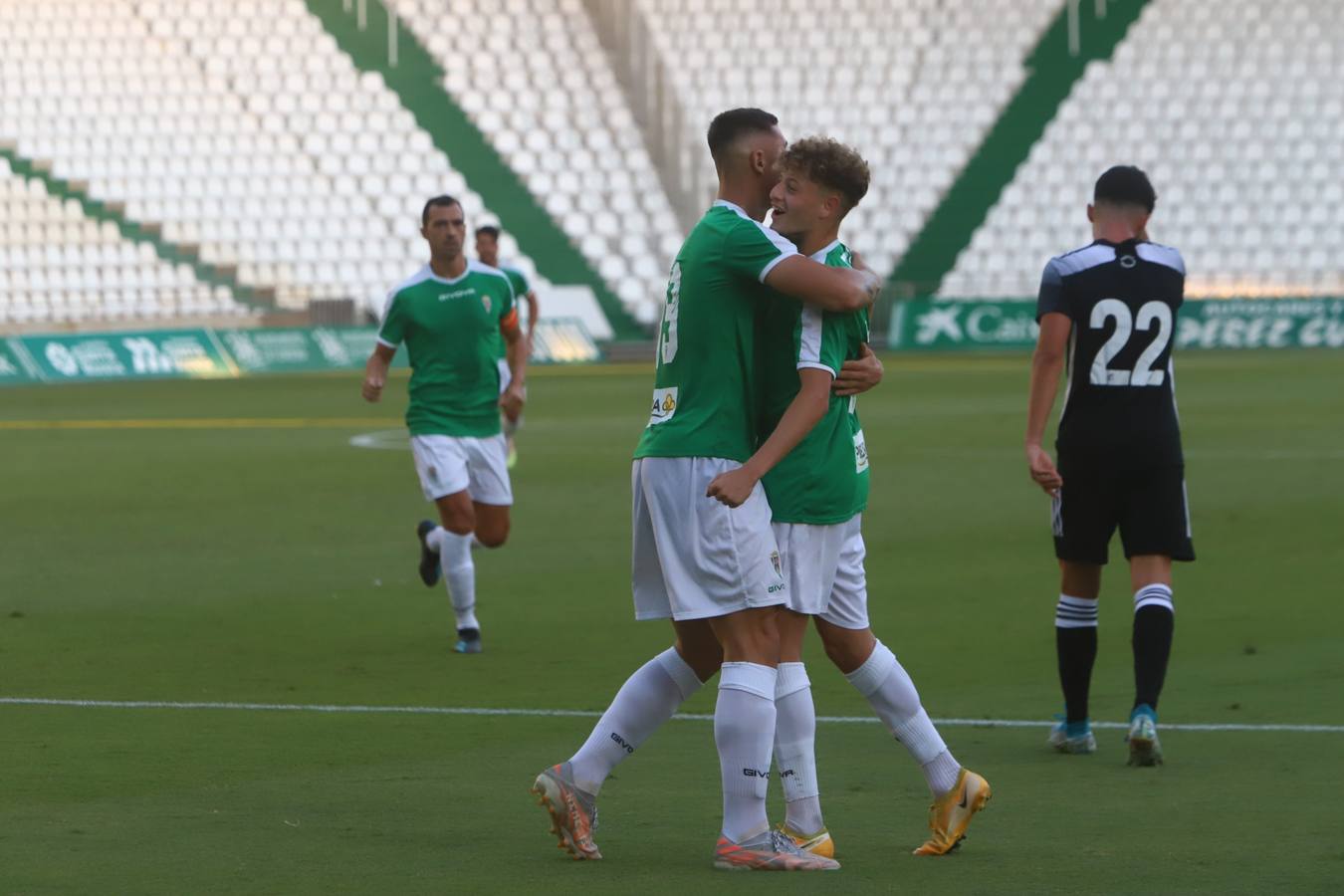 La victoria del Córdoba CF ante el Marbella, en imágenes