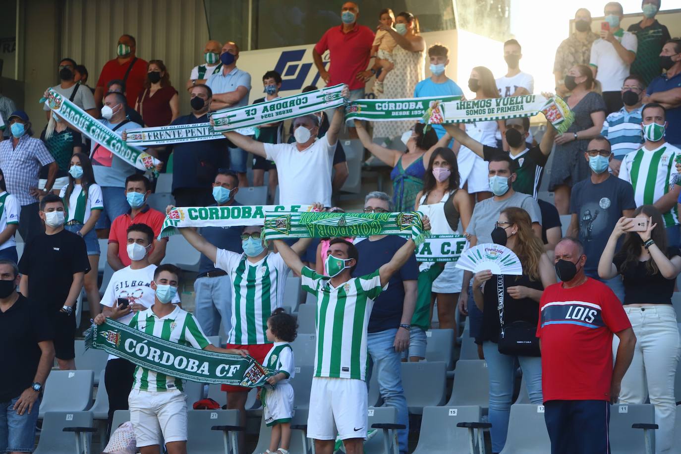 El ambiente del Córdoba-Marbella, en imágenes