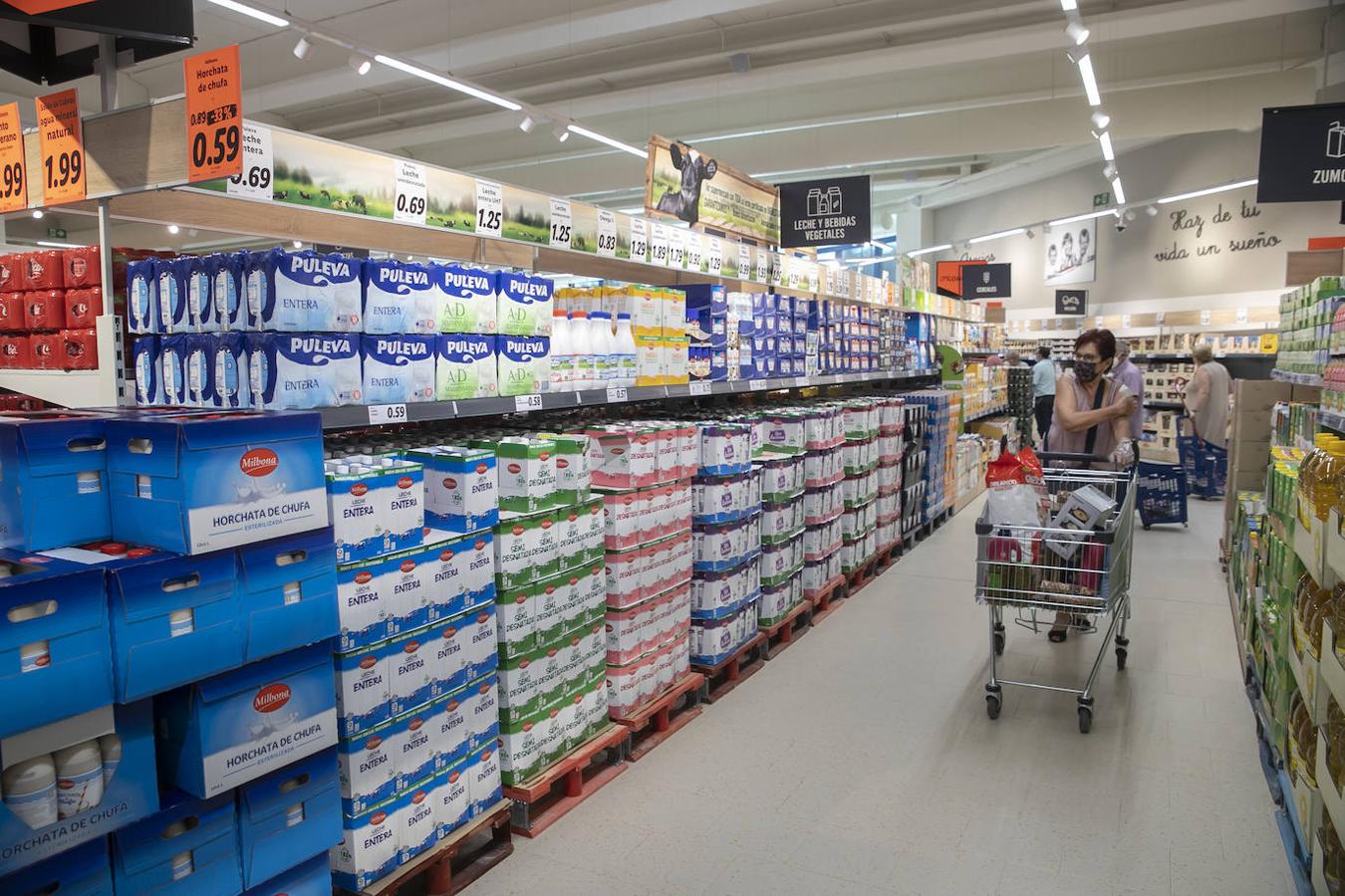 La apertura del nuevo supermercado Lidl de Córdoba, en imágenes