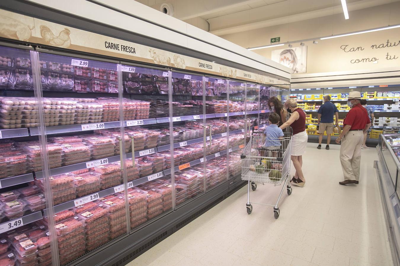 La apertura del nuevo supermercado Lidl de Córdoba, en imágenes