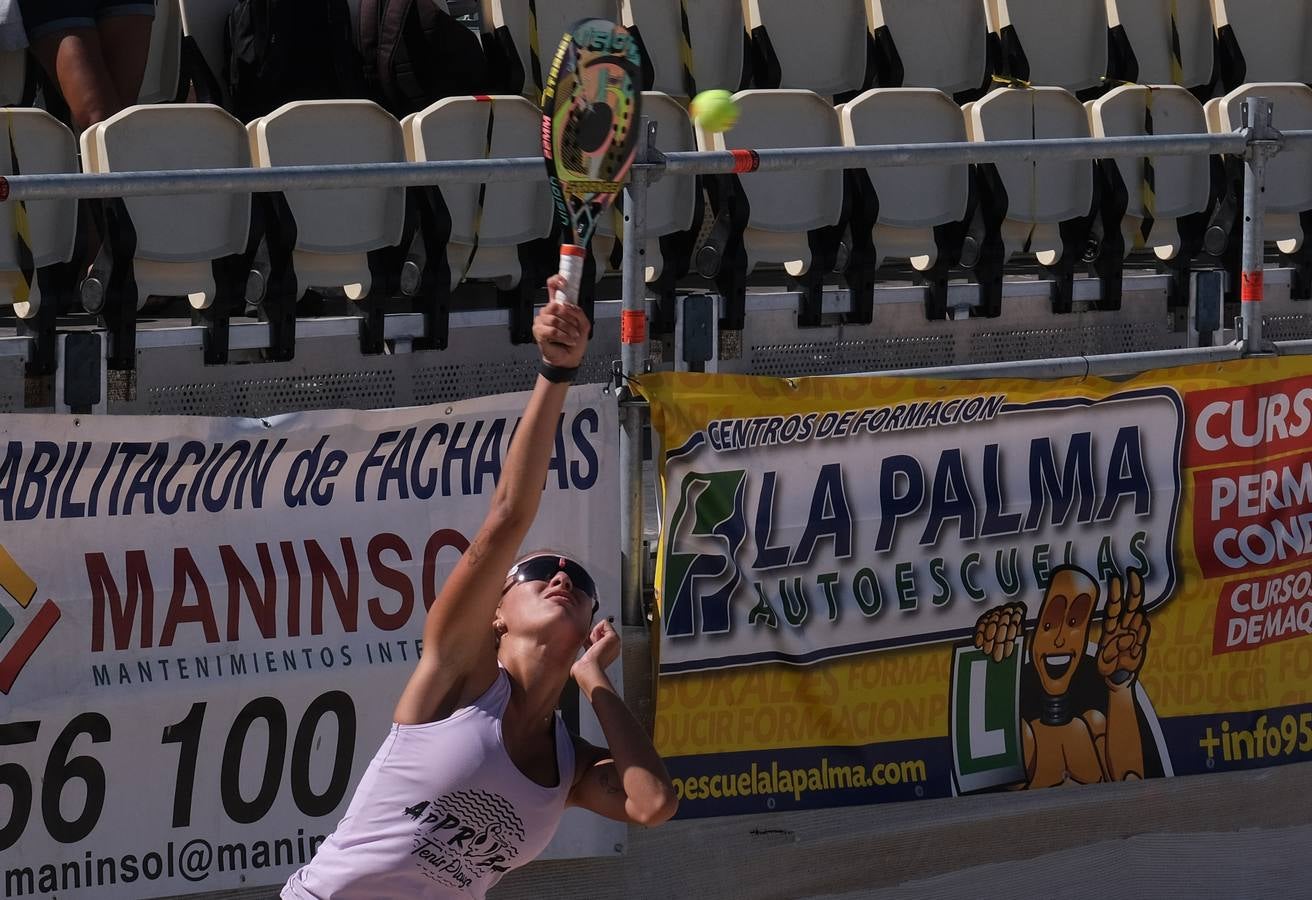 FOTOS: Liga Mapfre de Tenis Playa en La Victoria, en Cádiz capital