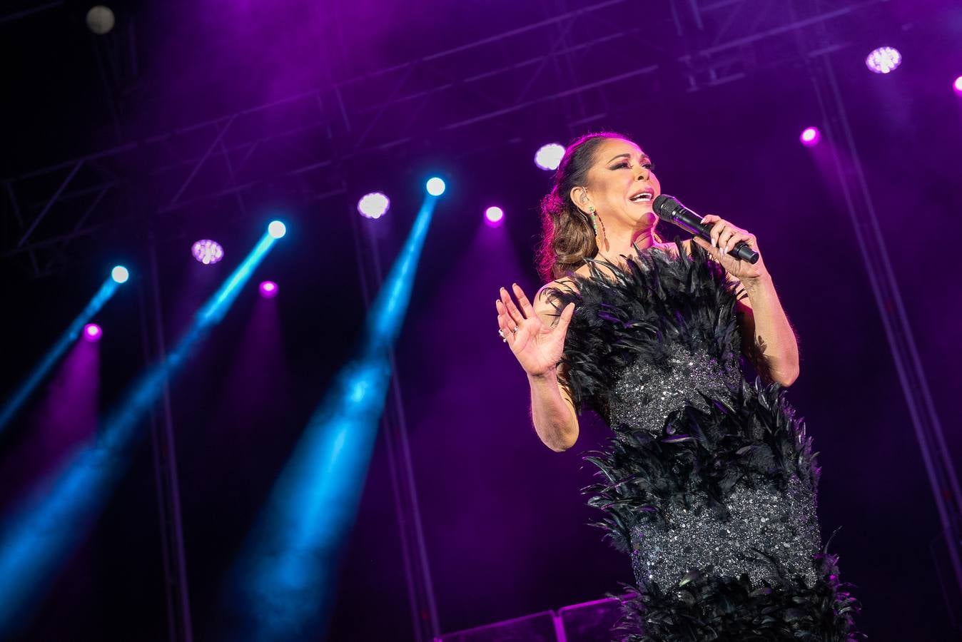 Fotos Isabel Pantoja encandila con su concierto en Jerez