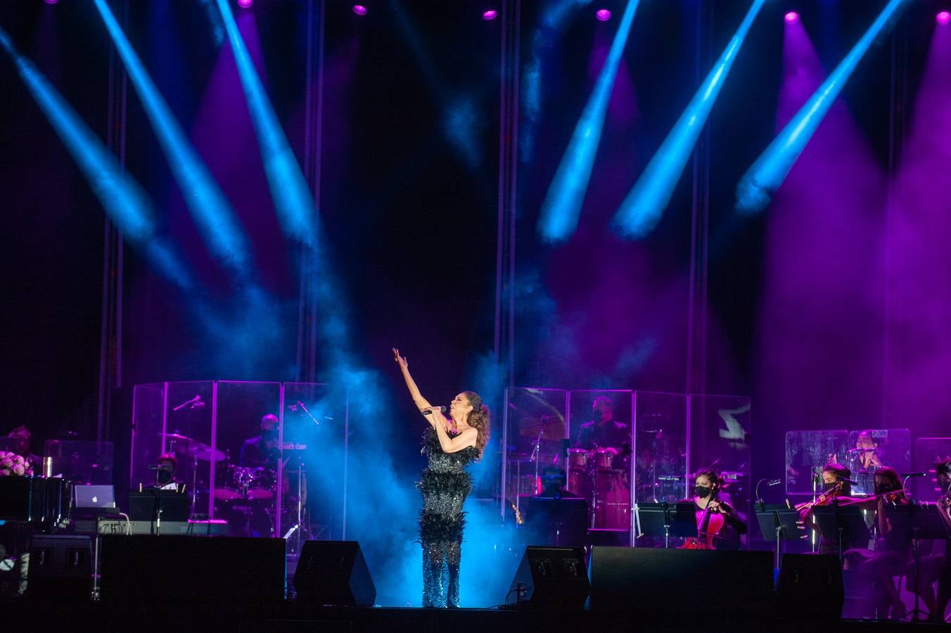 Fotos Isabel Pantoja encandila con su concierto en Jerez