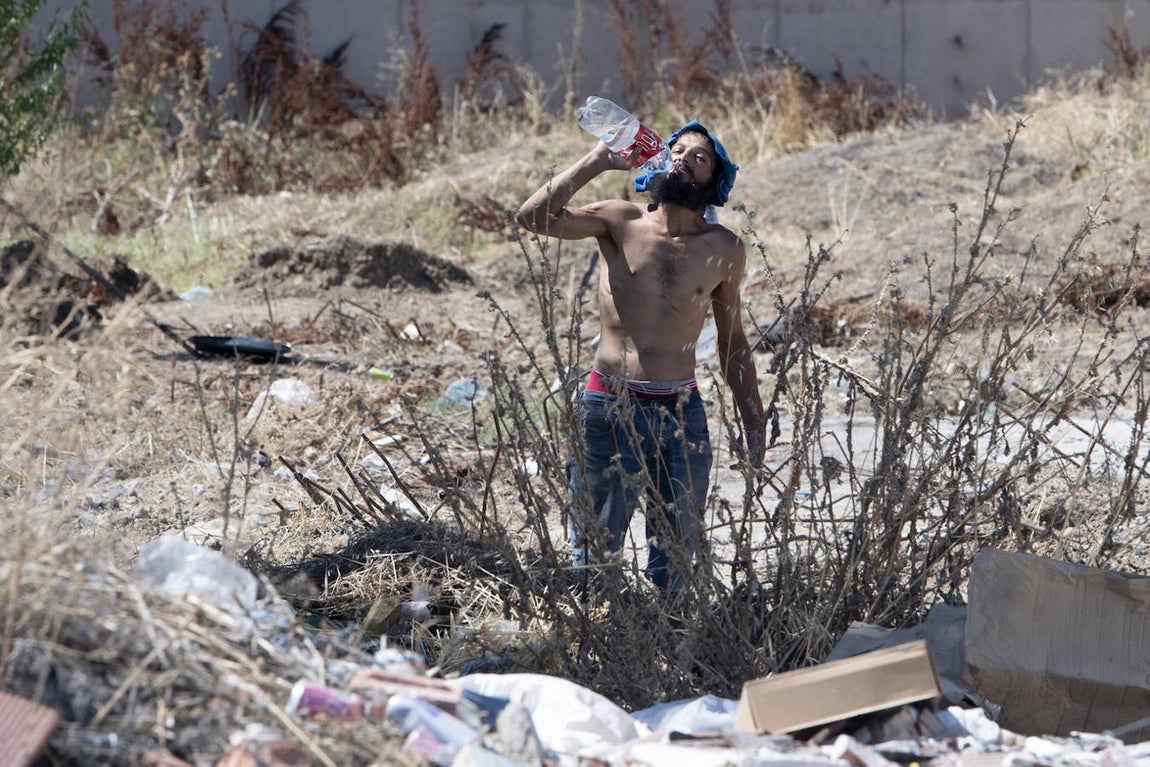 Así viven los habitantes del sector de Perales del Río en la Cañada Real