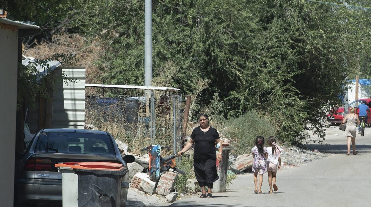 Así viven los habitantes del sector de Perales del Río en la Cañada Real