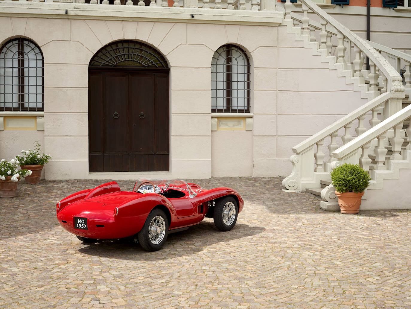 Así es el Ferrari Testa Rossa 250, eléctrico y a escala