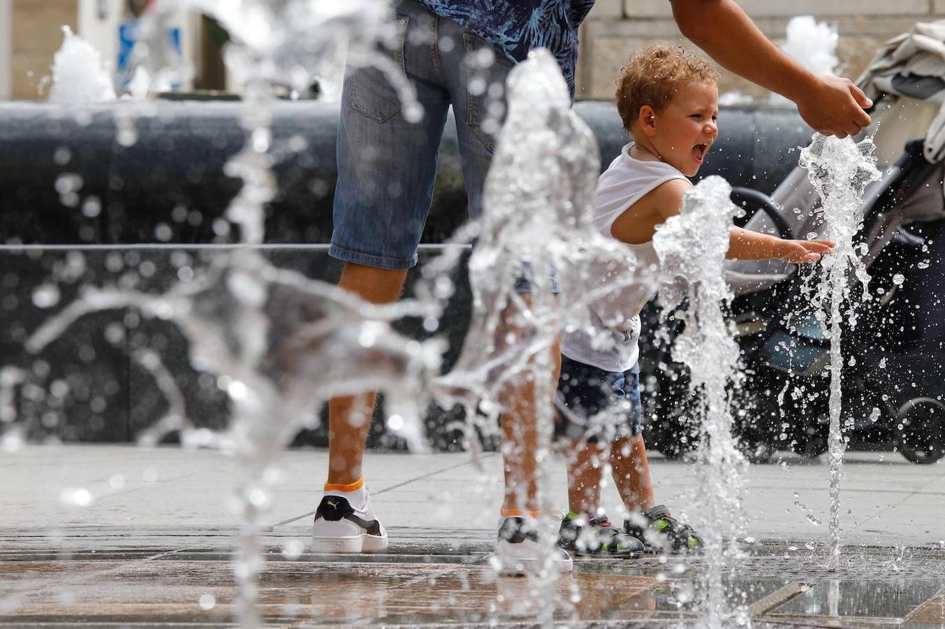 En imágenes, Córdoba se prepara para la gran ola de calor del verano