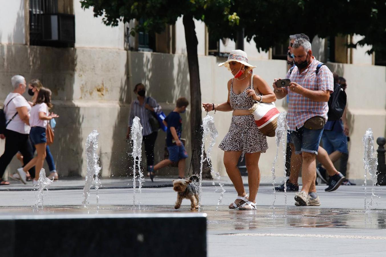 En imágenes, Córdoba se prepara para la gran ola de calor del verano