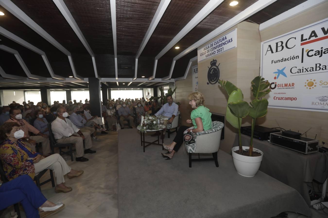 FOTOS: Esperanza Aguirre en el Aula de Cultura de El Buzo, en El Puerto