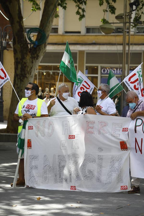 La protesta de los trabajadores de Emergia en Córdoba, en imágenes