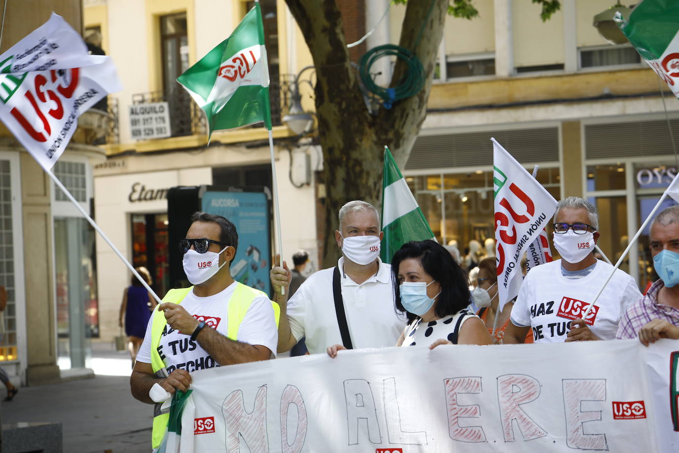 La protesta de los trabajadores de Emergia en Córdoba, en imágenes