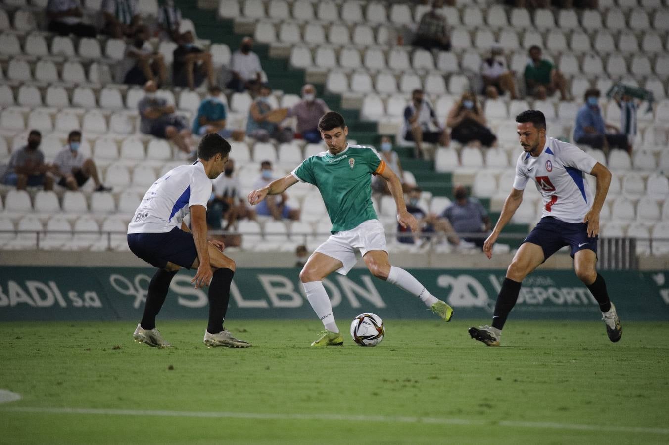 La victoria del Córdoba CF ante el Rayo Majadahonda, en imágenes