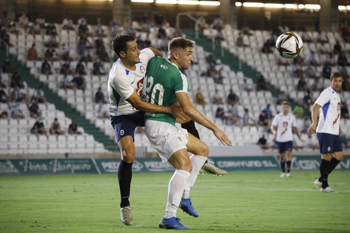 La victoria del Córdoba CF ante el Rayo Majadahonda, en imágenes