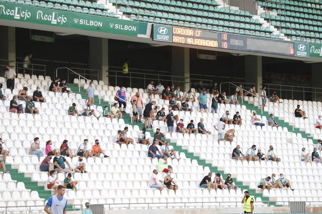 El regreso del público en el Córdoba-Rayo Majadahonda, en imágenes