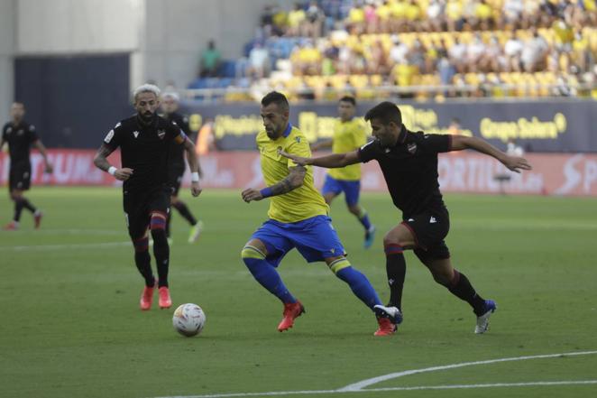 Las mejores imágenes del Cádiz - Levante (1-1)