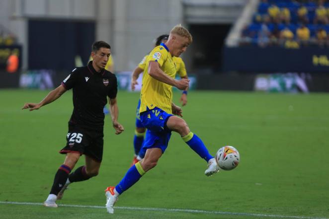 Las mejores imágenes del Cádiz - Levante (1-1)