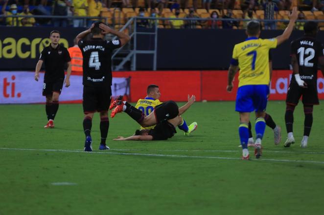 Las mejores imágenes del Cádiz - Levante (1-1)