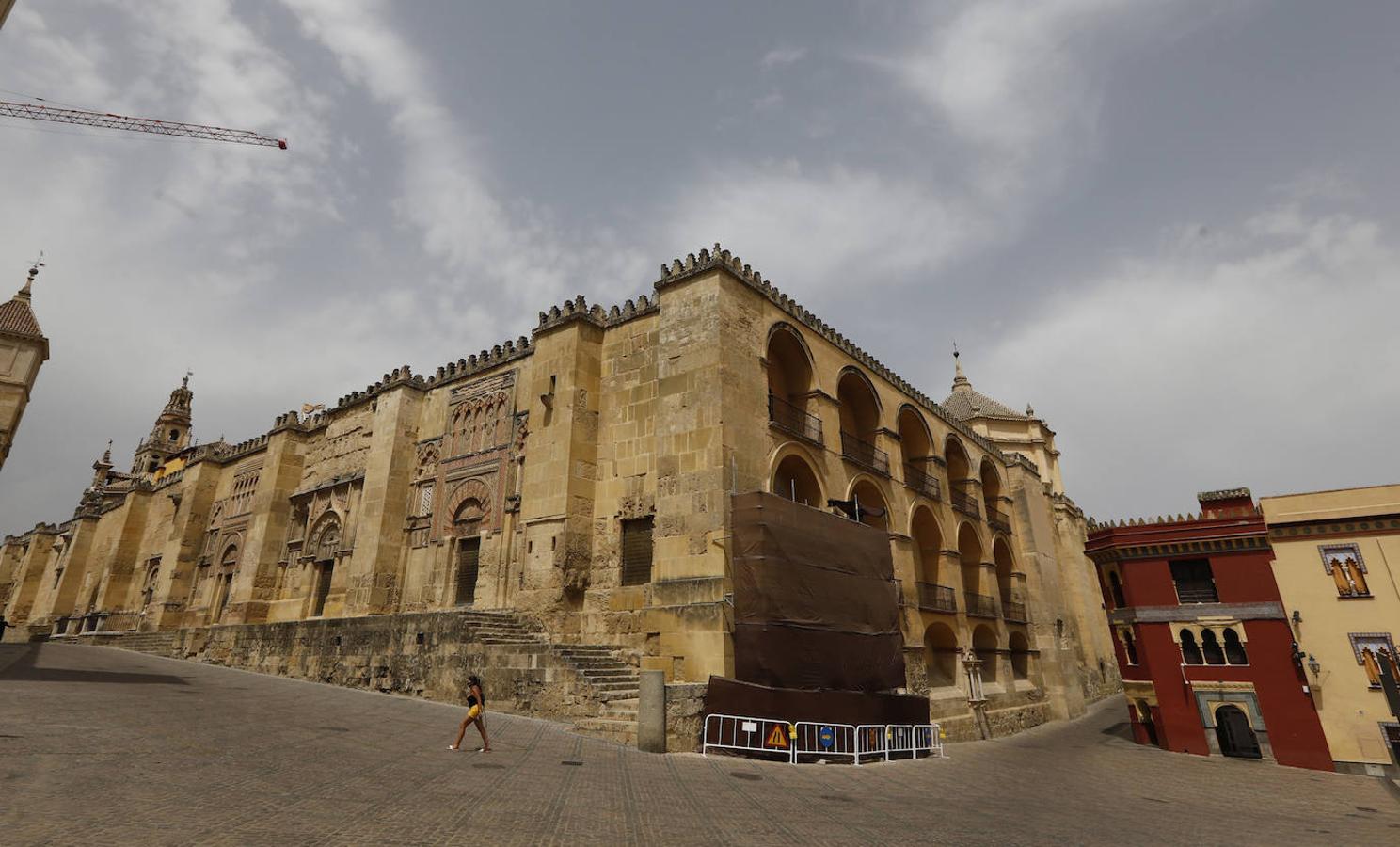 En imágenes, Córdoba desierta en plena ola de calor