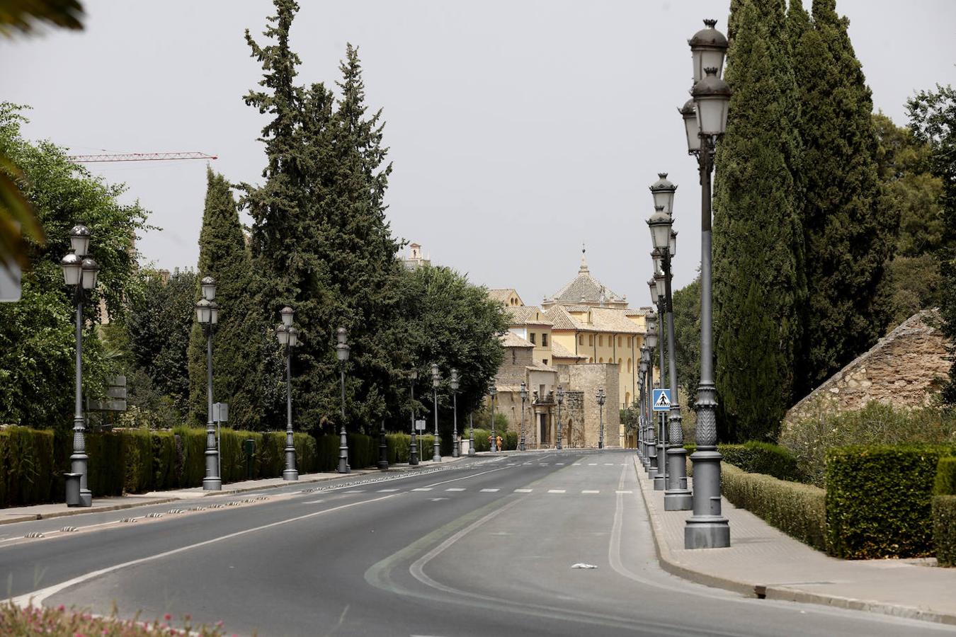 En imágenes, Córdoba desierta en plena ola de calor