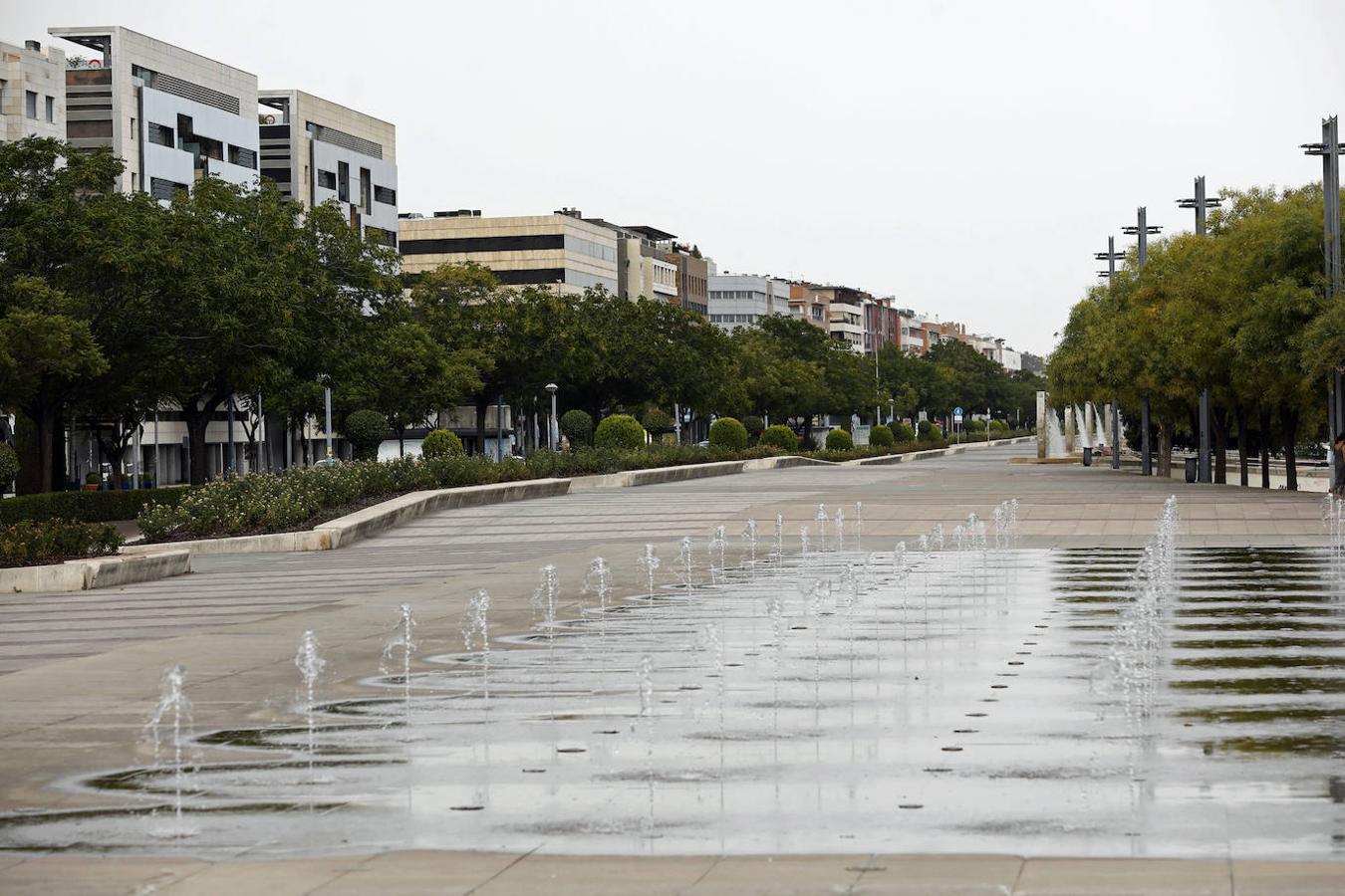 En imágenes, Córdoba desierta en plena ola de calor