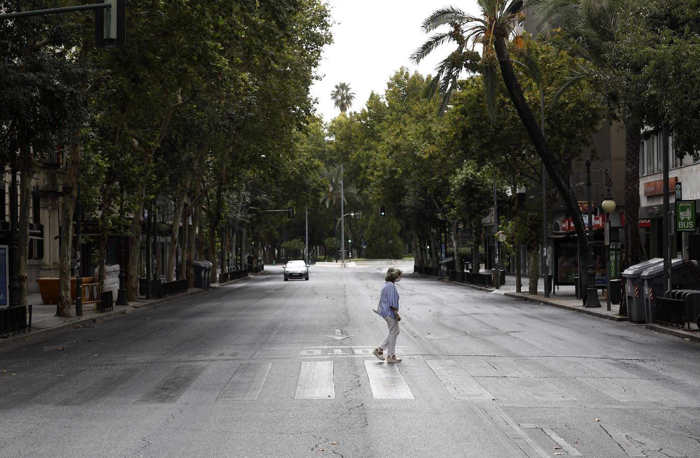 En imágenes, Córdoba desierta en plena ola de calor